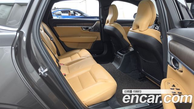 Volvo S90 T8 AWD Inscription 2021 — фото 12