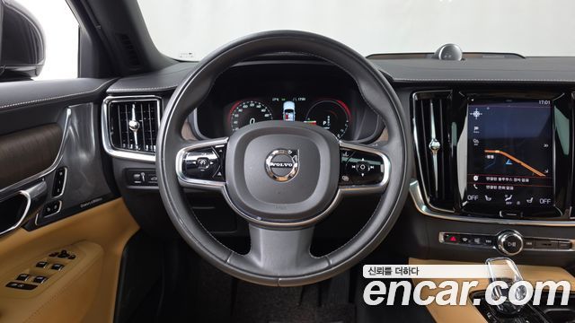 Volvo S90 T8 AWD Inscription 2021 — фото 13