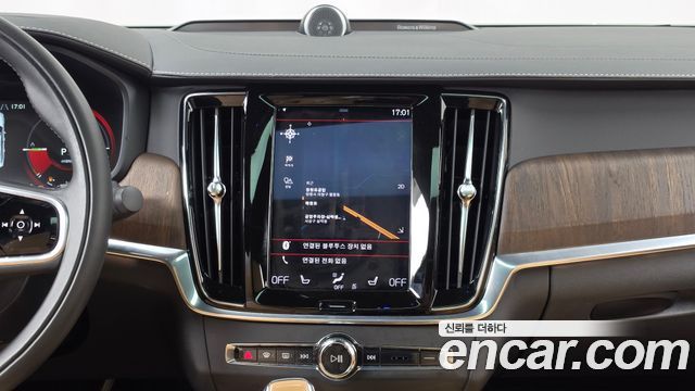 Volvo S90 T8 AWD Inscription 2021 — фото 14