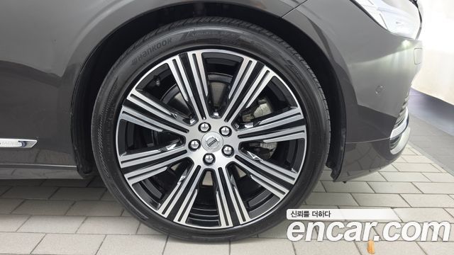 Volvo S90 T8 AWD Inscription 2021 — фото 21