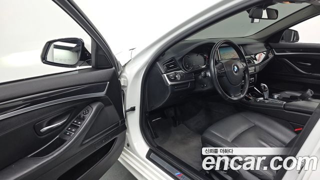 BMW 5 Series (F10) 520d xDrive M Aero Dynamic 2016 — фото 10