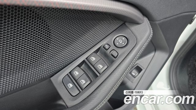 BMW 1 Series (F40) 120i M Sports 2022 — фото 16