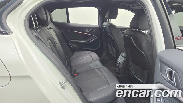 BMW 1 Series (F40) 120i M Sports 2022 — фото 20