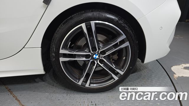 BMW 1 Series (F40) 120i M Sports 2022 — фото 21