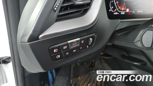 BMW 1 Series (F40) 120i M Sports 2022 — фото 28