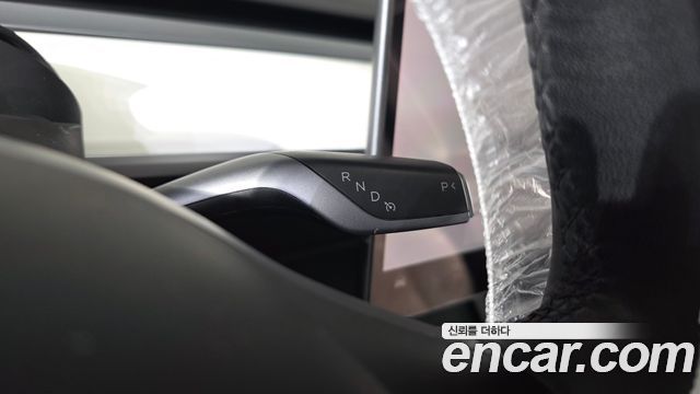 Tesla Model Y Long Range AWD 2022 — фото 9