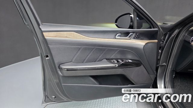 Kia K5 (III) 2.0 LPI Signature 2023 — фото 24