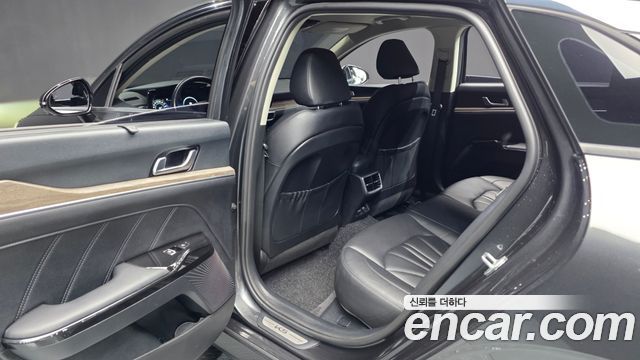 Kia K5 (III) 2.0 LPI Signature 2023 — фото 26