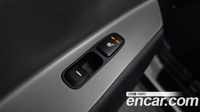Kia Niro Plus Air 2023 — фото 27