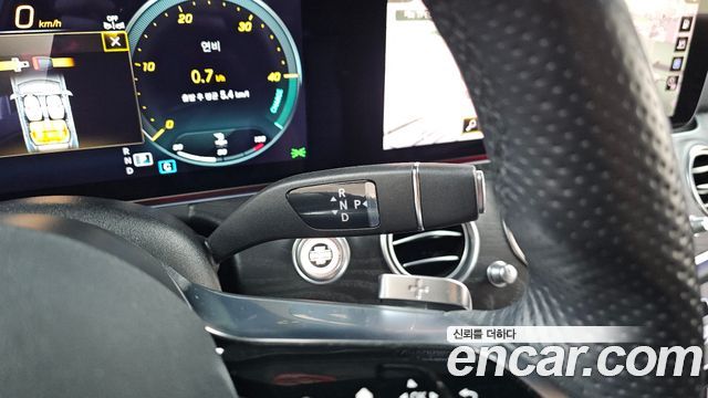 Mercedes-Benz E-Class (W213) E220d 4MATIC AMG Line 2022 — фото 9