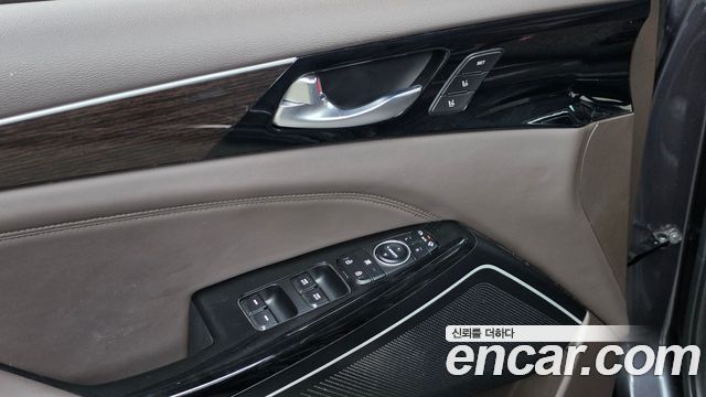 Kia K7 Hybrid Noblesse 2017 — фото 18