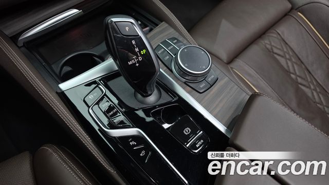 BMW 5 Series (G30) 523d xDrive M Sport 2021 — фото 9