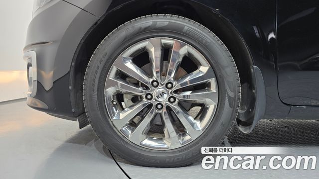 Kia Carnival 9-seater Prestige 2018 — фото 5