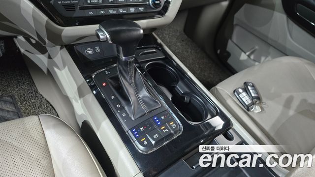 Kia Carnival 9-seater Prestige 2018 — фото 9
