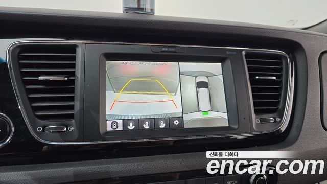 Kia Carnival 9-seater Prestige 2018 — фото 14
