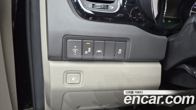 Kia Carnival 9-seater Prestige 2018 — фото 16