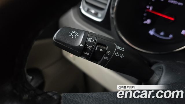 Kia Carnival 9-seater Prestige 2018 — фото 17