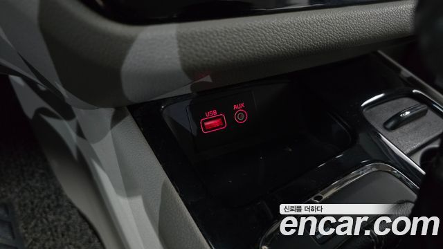 Kia Carnival 9-seater Prestige 2018 — фото 28