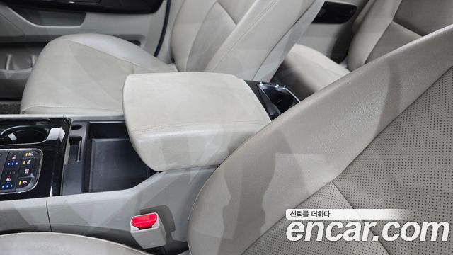Kia Carnival 9-seater Prestige 2018 — фото 31