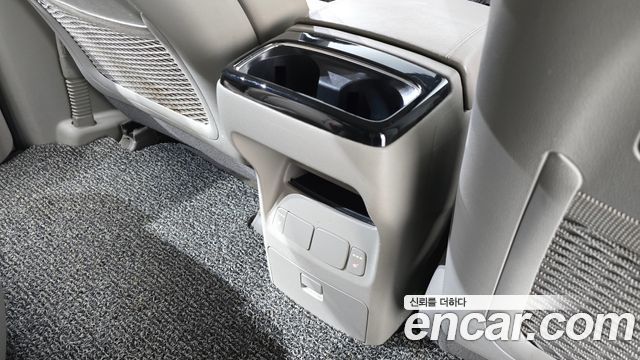 Kia Carnival 9-seater Prestige 2018 — фото 34