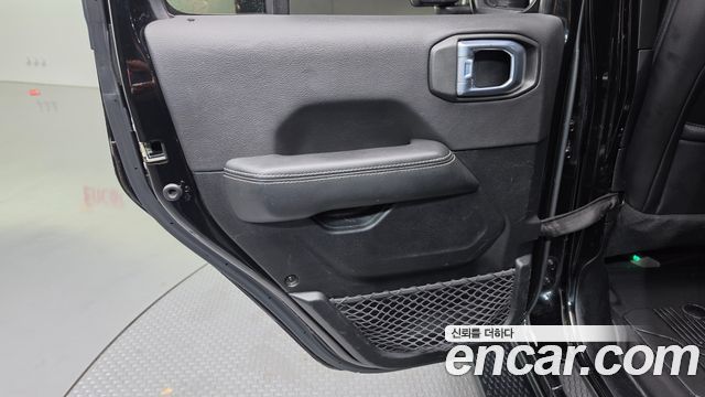 Jeep Wrangler (JL) 2.0 Overland Power Top 4Door 2021 — фото 25