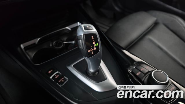 BMW 1 Series (F20) 118d Sport 5Door 2018 — фото 9