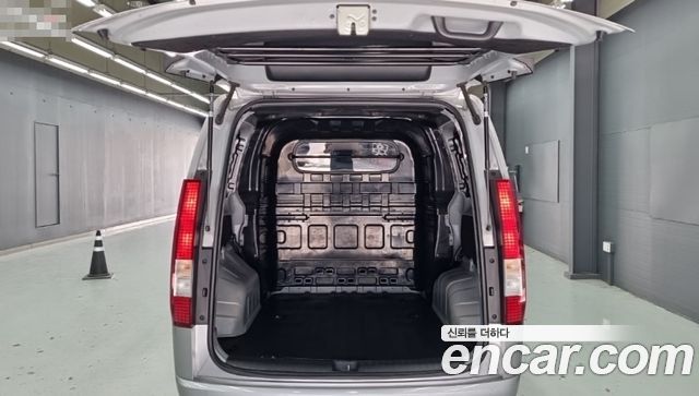 Hyundai Staria Cargo 5-Seater Modern 2022 — фото 22