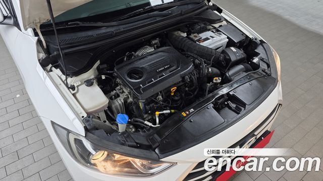 Hyundai Avante (AD) 1.6 e-VGT SMART 2018 — фото 6