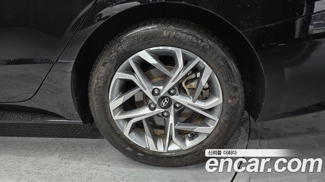 Hyundai Sonata (DN8) 2.0 Premium Plus 2023 — фото 26
