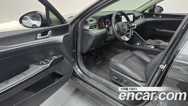 Kia K5 (III) 2.0 Prestige 2023 — фото 10