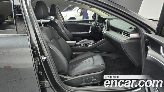 Kia K5 (III) 2.0 Prestige 2023 — фото 15