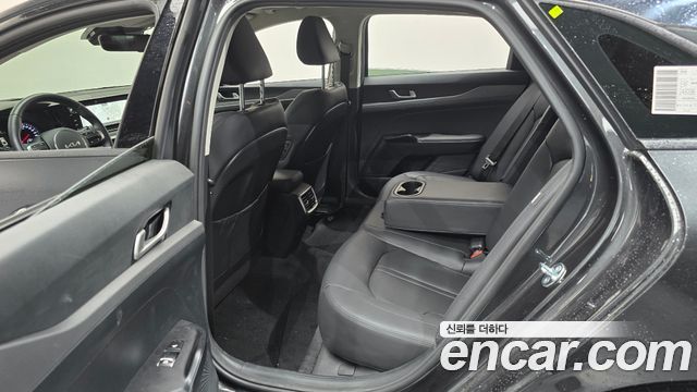 Kia K5 (III) 2.0 Prestige 2023 — фото 32