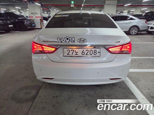 Hyundai Sonata The Brilliant LPI Premium Special 2014 — фото 3