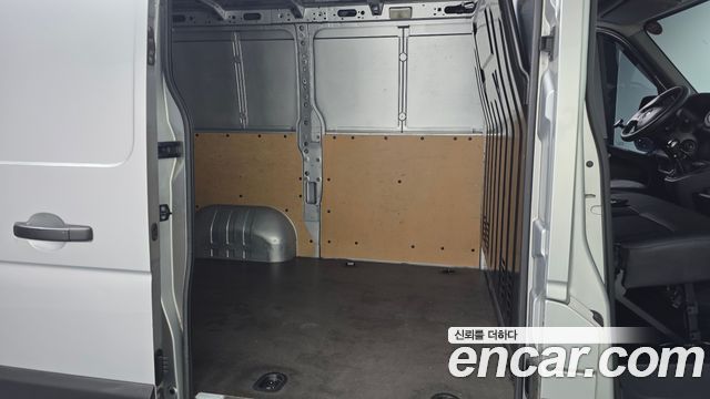 Renault Korea Master 2.3 Van S 2020 — фото 16