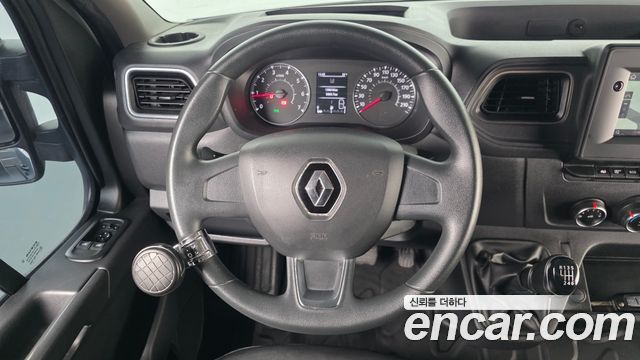 Renault Korea Master 2.3 Van S 2020 — фото 17