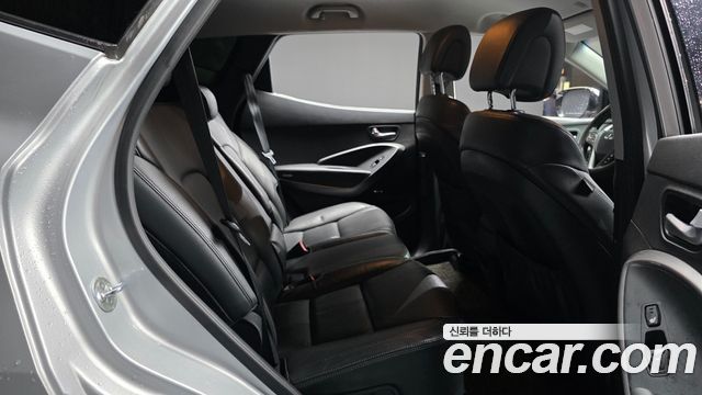 Hyundai Santa Fe (DM) Diesel(e-VGT) 2.2 4WD Exclusive 2013 — фото 11