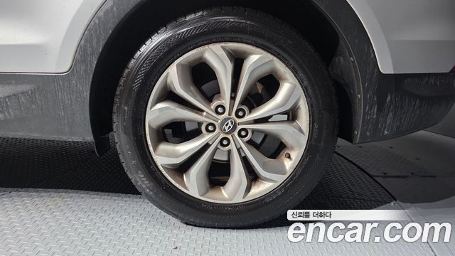 Hyundai Santa Fe (DM) Diesel(e-VGT) 2.2 4WD Exclusive 2013 — фото 21