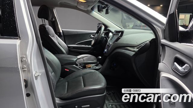 Hyundai Santa Fe (DM) Diesel(e-VGT) 2.2 4WD Exclusive 2013 — фото 26