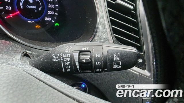 Hyundai Santa Fe (DM) Diesel(e-VGT) 2.2 4WD Exclusive 2013 — фото 30
