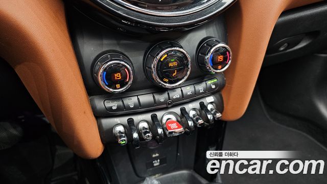 MINI Cooper S Convertible Classic Third Generation 2022 — фото 30