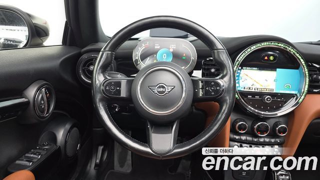 MINI Cooper S Convertible Classic Third Generation 2022 — фото 12