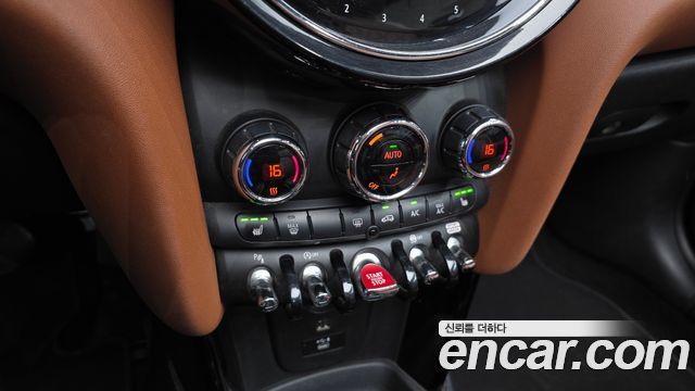 MINI Cooper S Convertible Classic Third Generation 2022 — фото 19