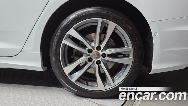 Audi A6 (C8) 45 TDI Quattro Premium 2021 — фото 21