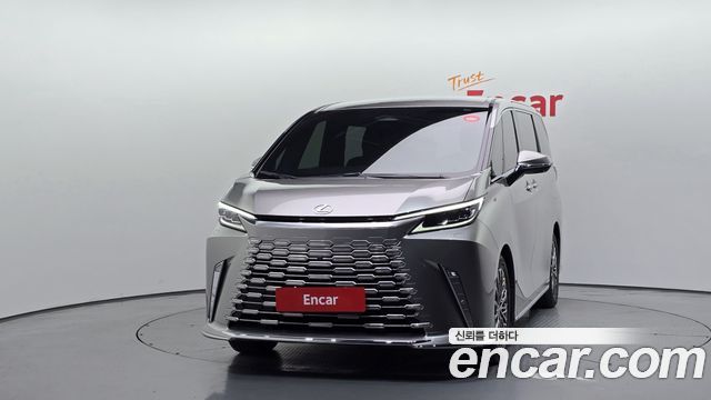 Lexus LM (II) 500h Executive 2025 — фото 3