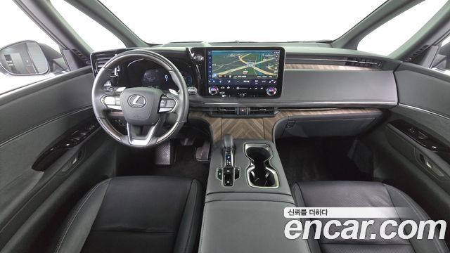Lexus LM (II) 500h Executive 2025 — фото 7