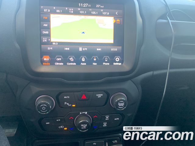 Jeep Renegade 2.4 Limited 2021 — фото 10