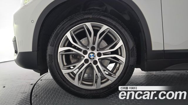 BMW X1 (F48) xDrive 18d Joy 2019 — фото 5