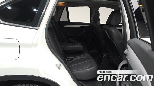 BMW X1 (F48) xDrive 18d Joy 2019 — фото 15