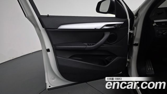 BMW X1 (F48) xDrive 18d Joy 2019 — фото 30