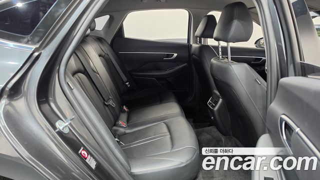 Hyundai Sonata (DN8) 1.6 Turbo Premium 2021 — фото 11